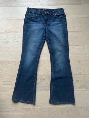 Women’s L.E.I Vintage Flared Jeans
